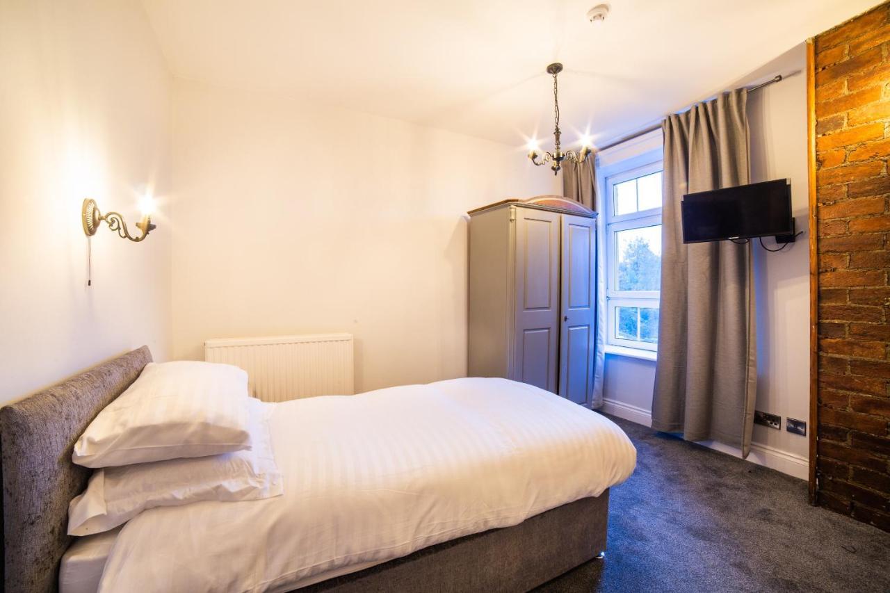 Churchill'S Hotel Wombwell Εξωτερικό φωτογραφία