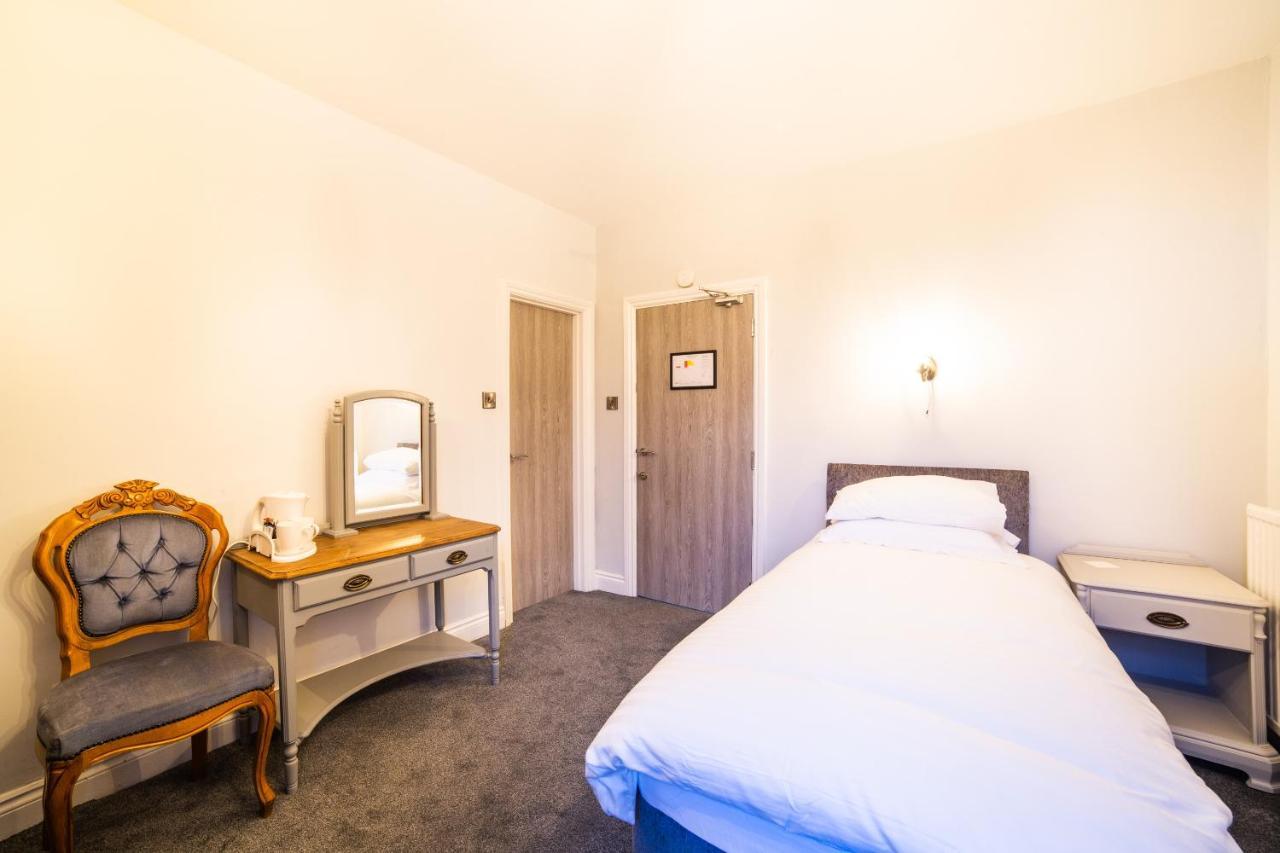 Churchill'S Hotel Wombwell Εξωτερικό φωτογραφία